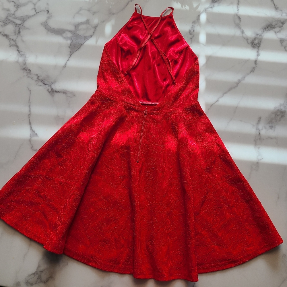 Red Dress - Picture 3 of 3